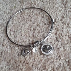 FOOTNOTES Bracelet